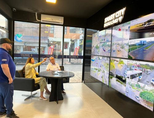 Deputada Greyce Elias faz visita técnica no Programa de Monitoramento GSI, Smart City em Patrocínio