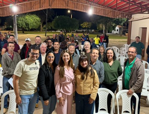 Em agenda no Pântano, deputada Greyce Elias confirma avanço do projeto executivo para pavimentação da LMG-730